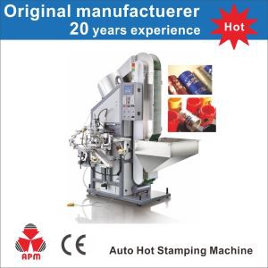 Stroj na automatické navíjanie razidiel pre čiapky